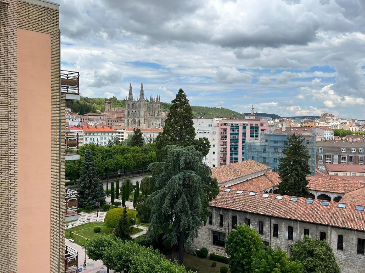 Atuaire Home Gran Apartamento Con Vistas A La Catedral De Бургос Экстерьер фото