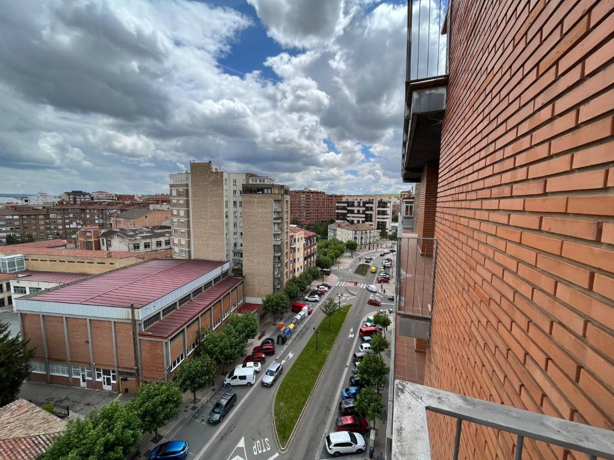 Atuaire Home Gran Apartamento Con Vistas A La Catedral De Бургос Экстерьер фото