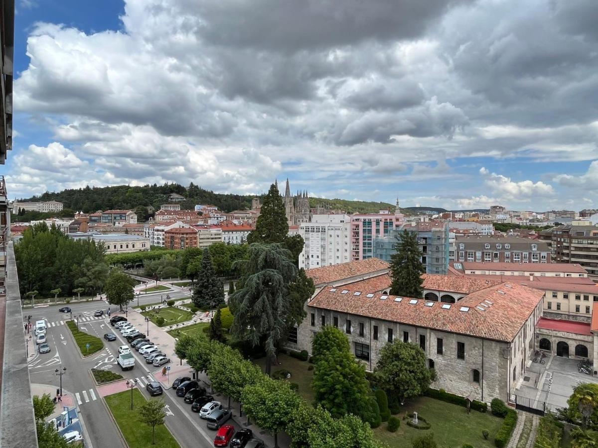 Atuaire Home Gran Apartamento Con Vistas A La Catedral De Бургос Экстерьер фото
